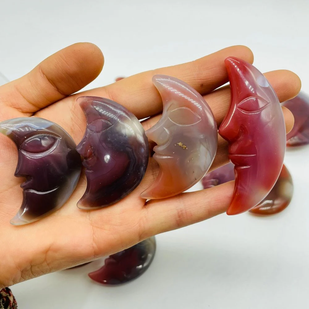 16 Pieces Beautiful Red Agate Moon Face - Image 2
