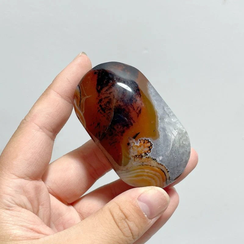 Red&Black Stripe Agate Mixed Quartz Palm Wholesale - Image 7