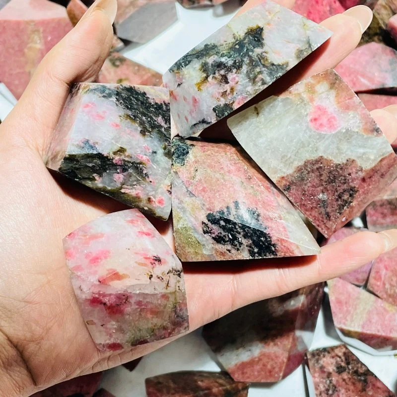 107 Pieces Red Rhodonite Free Form - Image 4