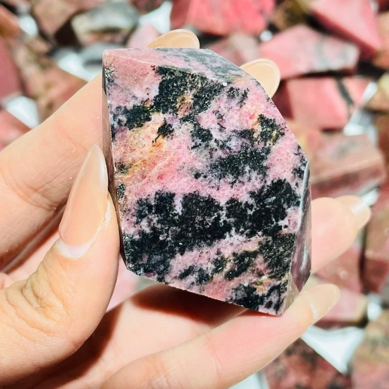 107 Pieces Red Rhodonite Free Form - Image 7