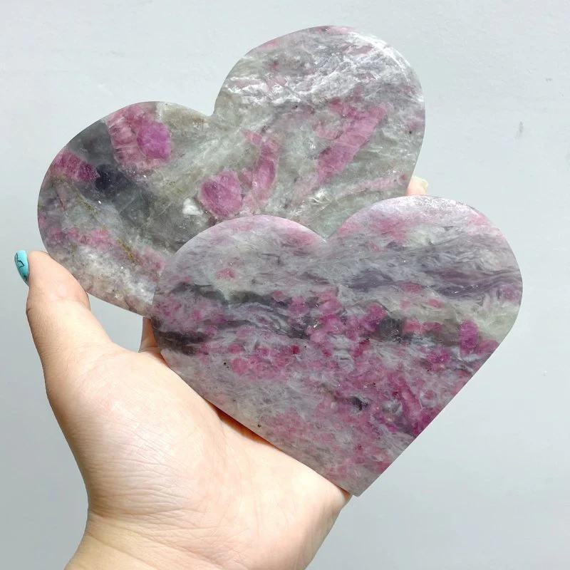 11 Pieces Large Red Tourmaline Heart - Image 6