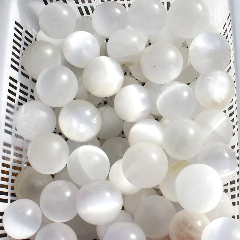 Selenite Sphere Ball 2-3in Wholesale - Image 2