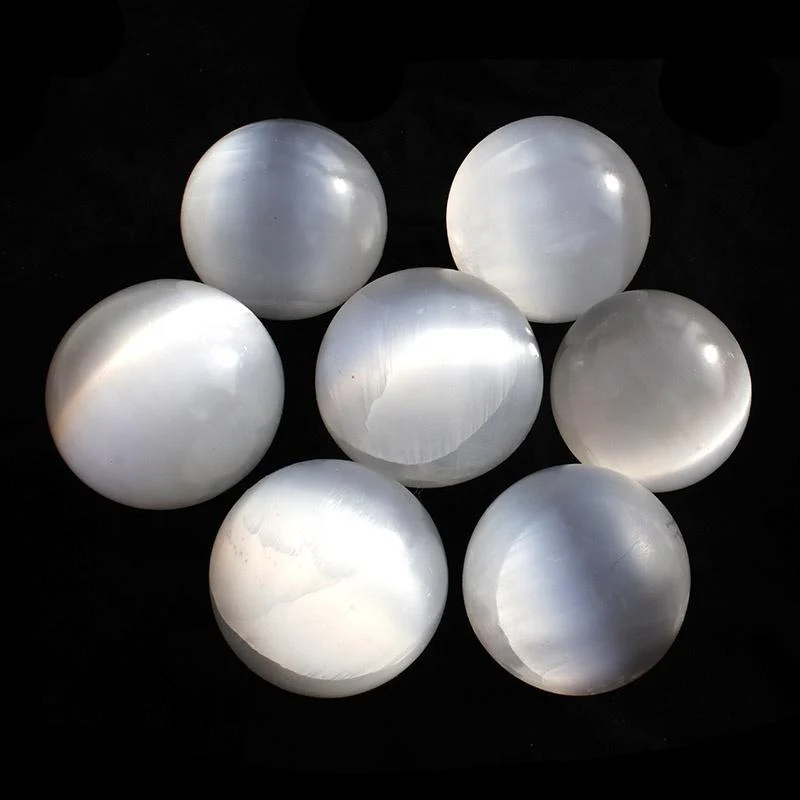Selenite Sphere Ball 2-3in Wholesale - Image 3