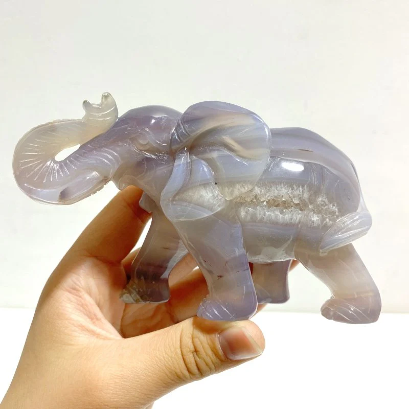 6 Pieces Small Geode Agate Druzy Elephant Carving - Image 6