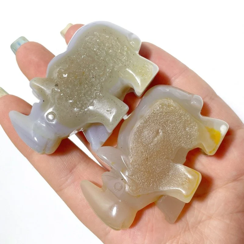 10 pieces Small Geode Agate Druzy Rhino Carving - Image 6