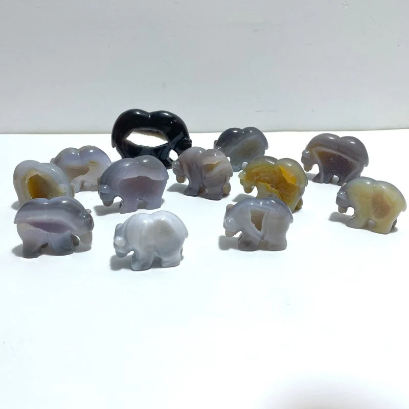 12 Pieces Small Geode Druzy Agate Bear Carving