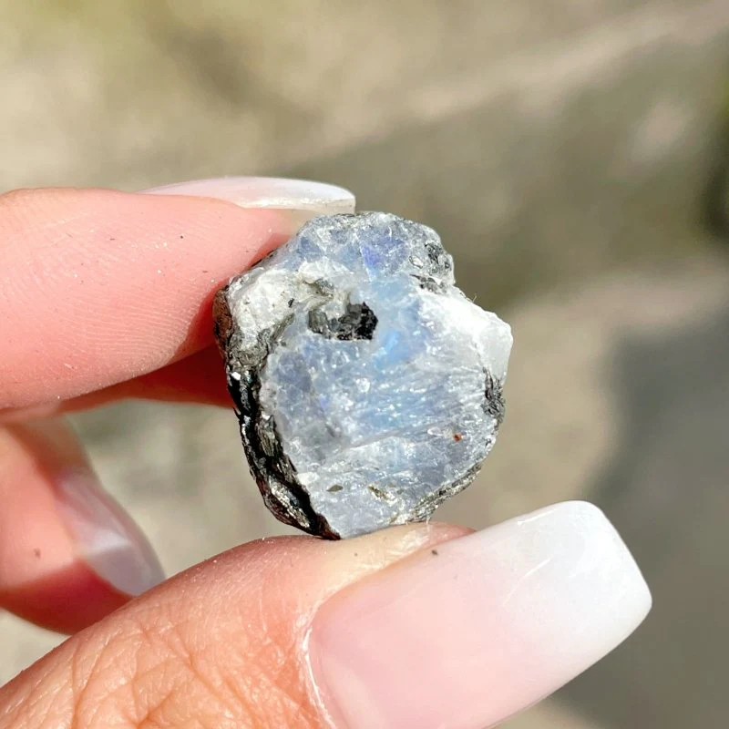 Small Raw India Moonstone Mixed Black Mica Wholesale - Image 3