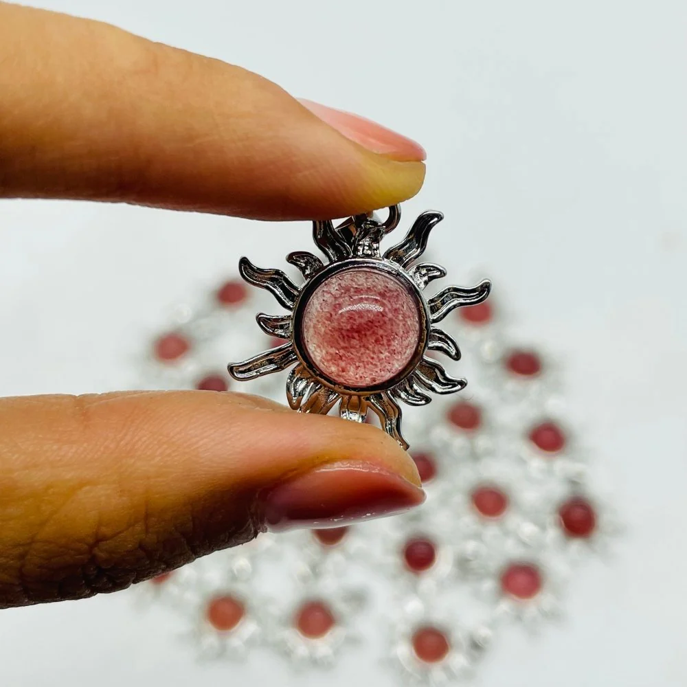 Strawberry Quartz Sun Shape Pendant Crystal Wholesale - Image 2