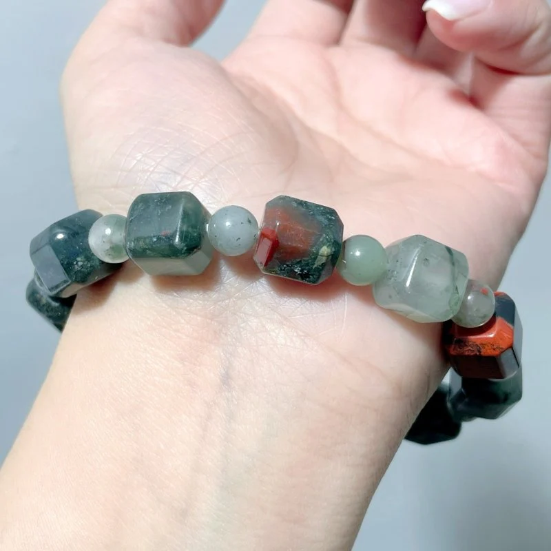 Sugar Cube Africa Blood Stone Bracelet Wholesale - Image 2