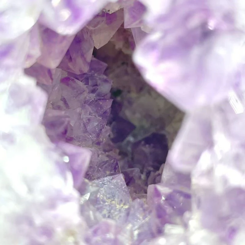 2 Pieces Druzy Geode Amethyst Mixed Agate Large Skull Carving - Image 4