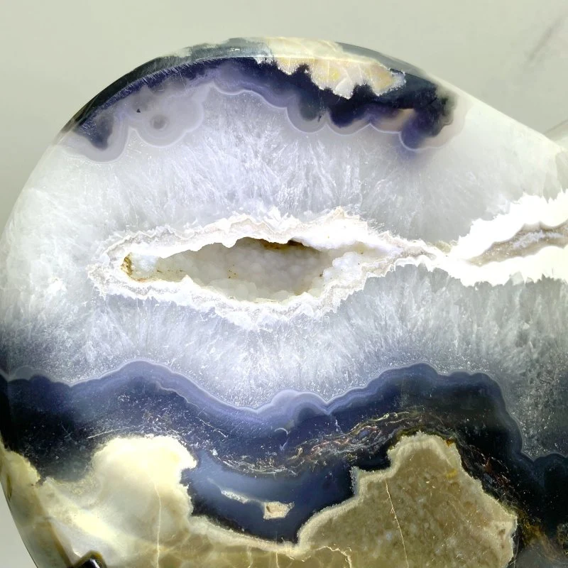 Unique Geode Druzy Volcano Agate Heart Carving With Stand(UV-Reactive) #3 - Image 5