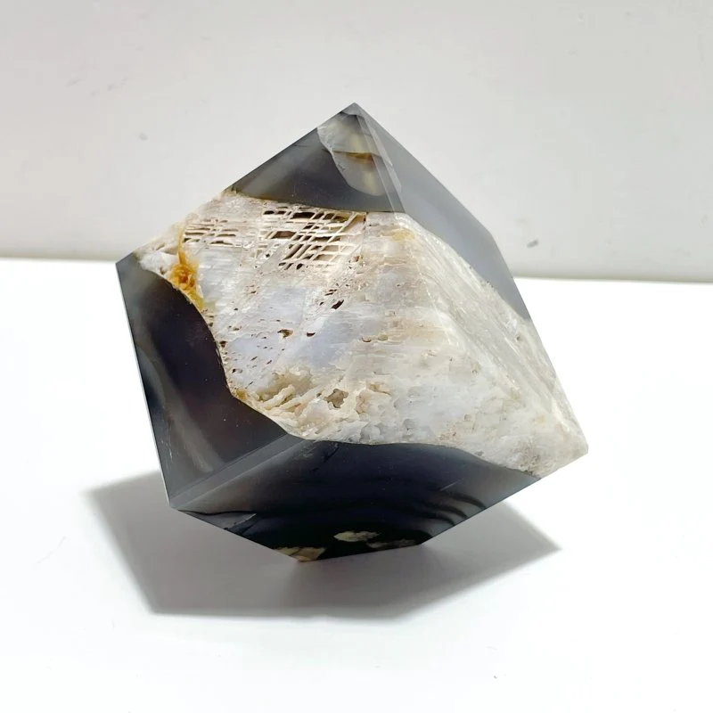 8 Pieces Volcanic Agate Standable Cube (UV-Reactive) - Image 2