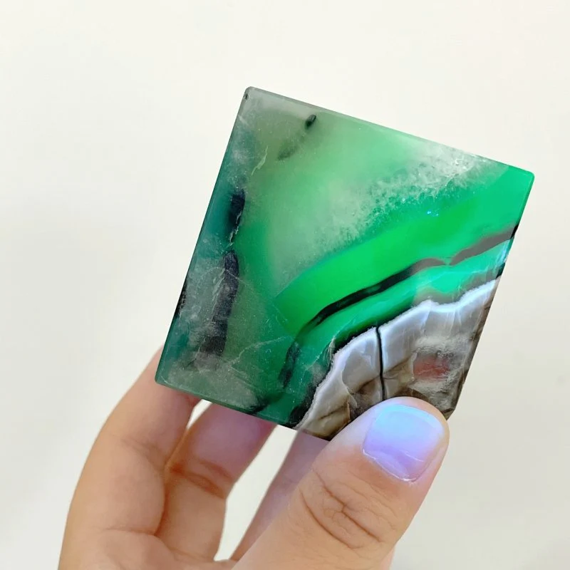 8 Pieces Volcanic Agate Standable Cube (UV-Reactive) - Image 3