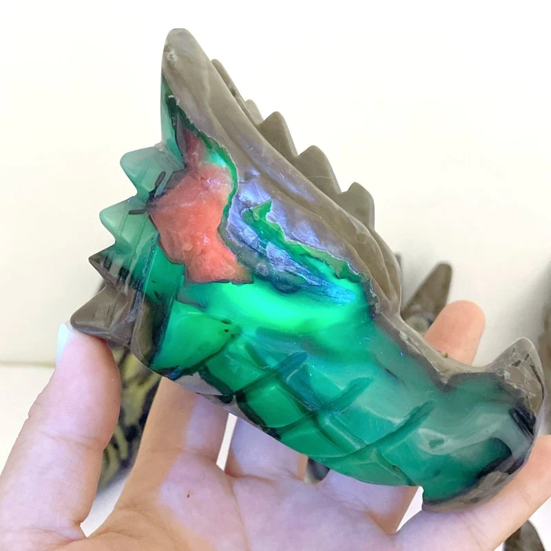 10 Pieces Volcanic Agate Dragon Head Carving Closeout(UV-Reactive) - Image 3