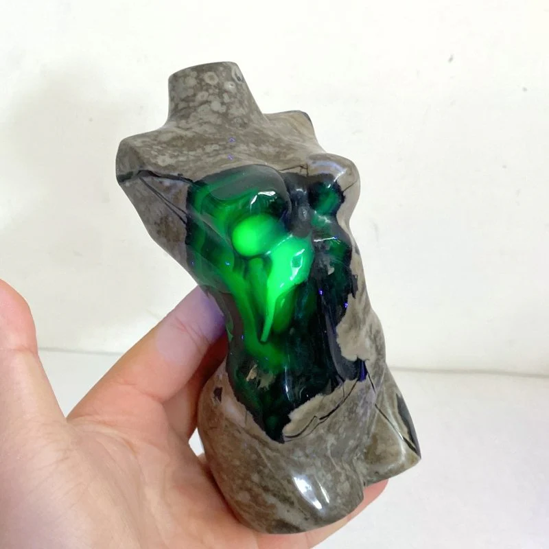 4 Pieces Volcano Agate Goddess Carving (UV-Reactive) - Image 7