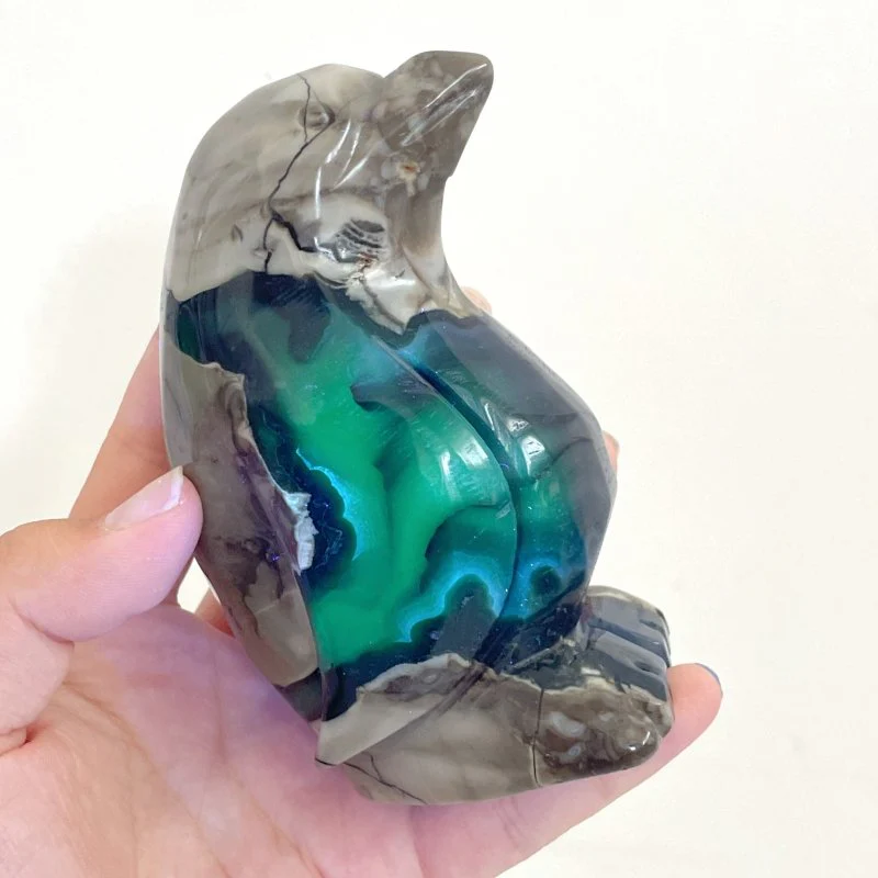 5 Pieces Volcano Agate Penguin Carving(UV-Reactive) - Image 5
