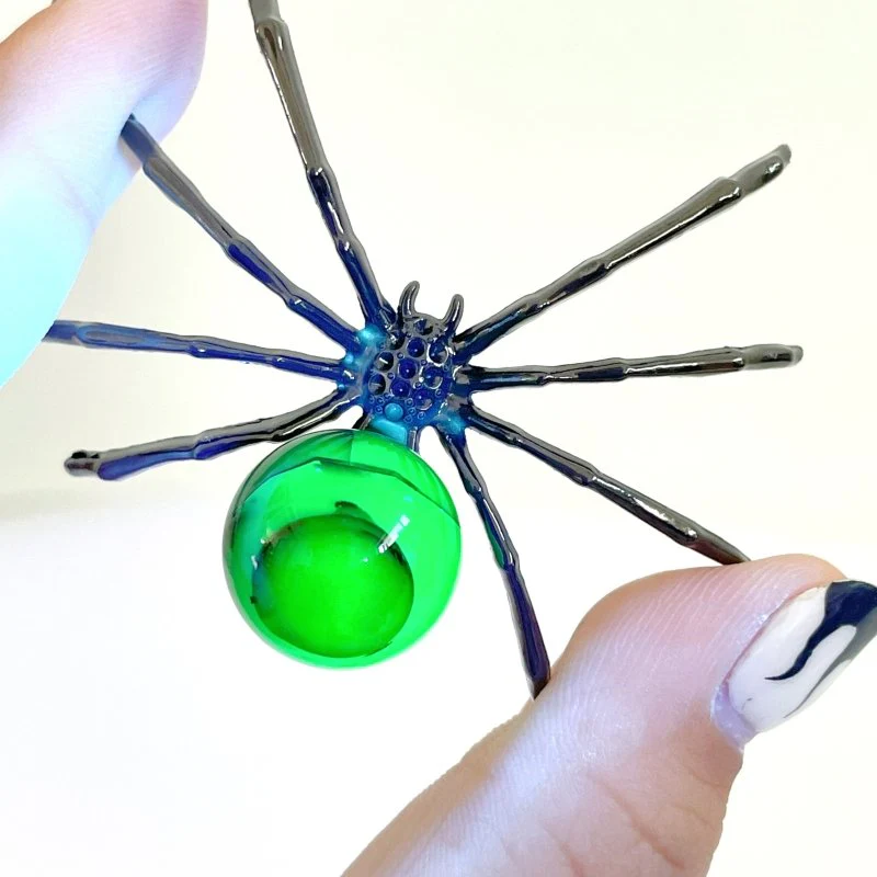 Volcano Agate Sphere Spider Ornament Handmade Alloy Spider Wholesale (UV-Reactive) - Image 7