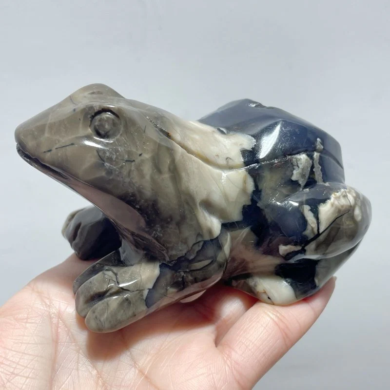 16 Pieces Volcano Agate Frog Carving(UV-Reactive) Closeout (Defective) - Image 4