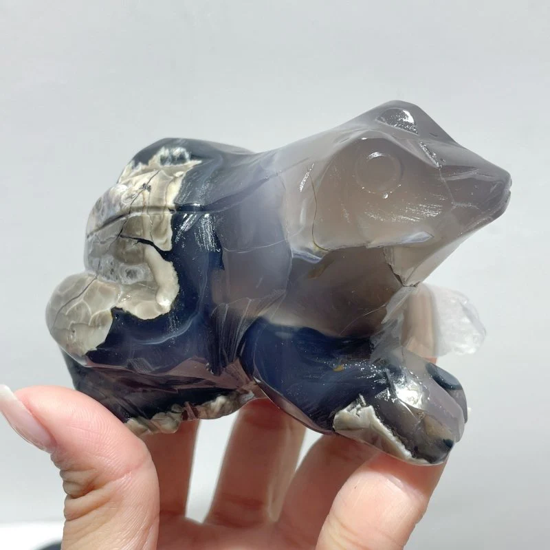 16 Pieces Volcano Agate Frog Carving(UV-Reactive) Closeout (Defective) - Image 6