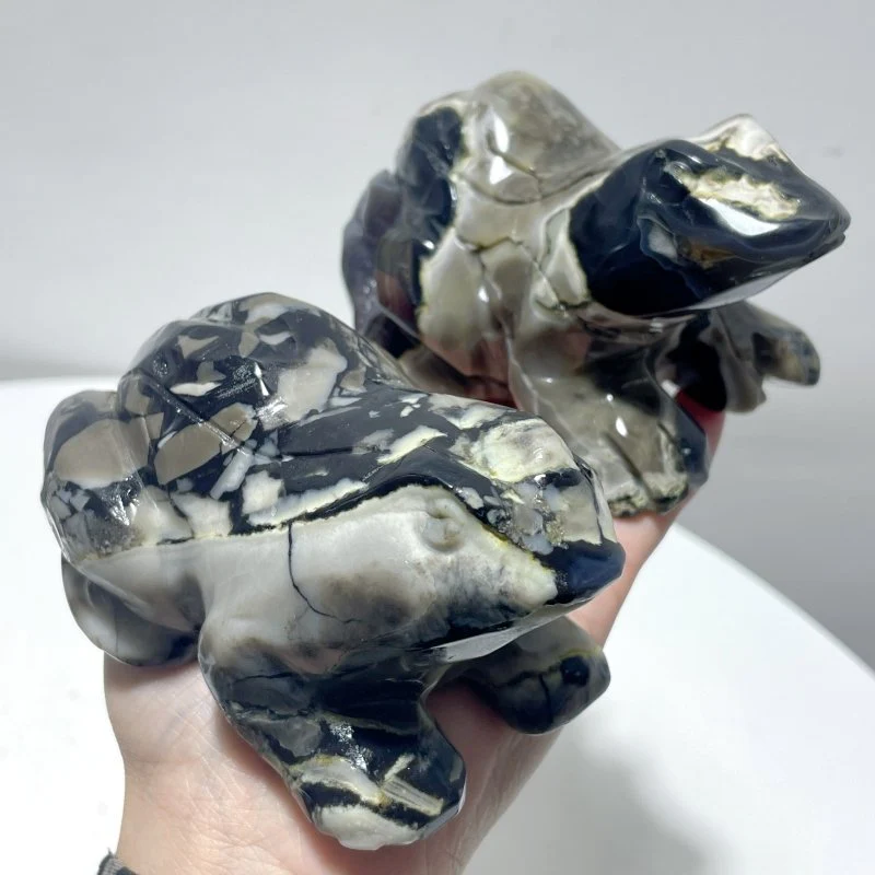 16 Pieces Volcano Agate Frog Carving(UV-Reactive) Closeout (Defective) - Image 9