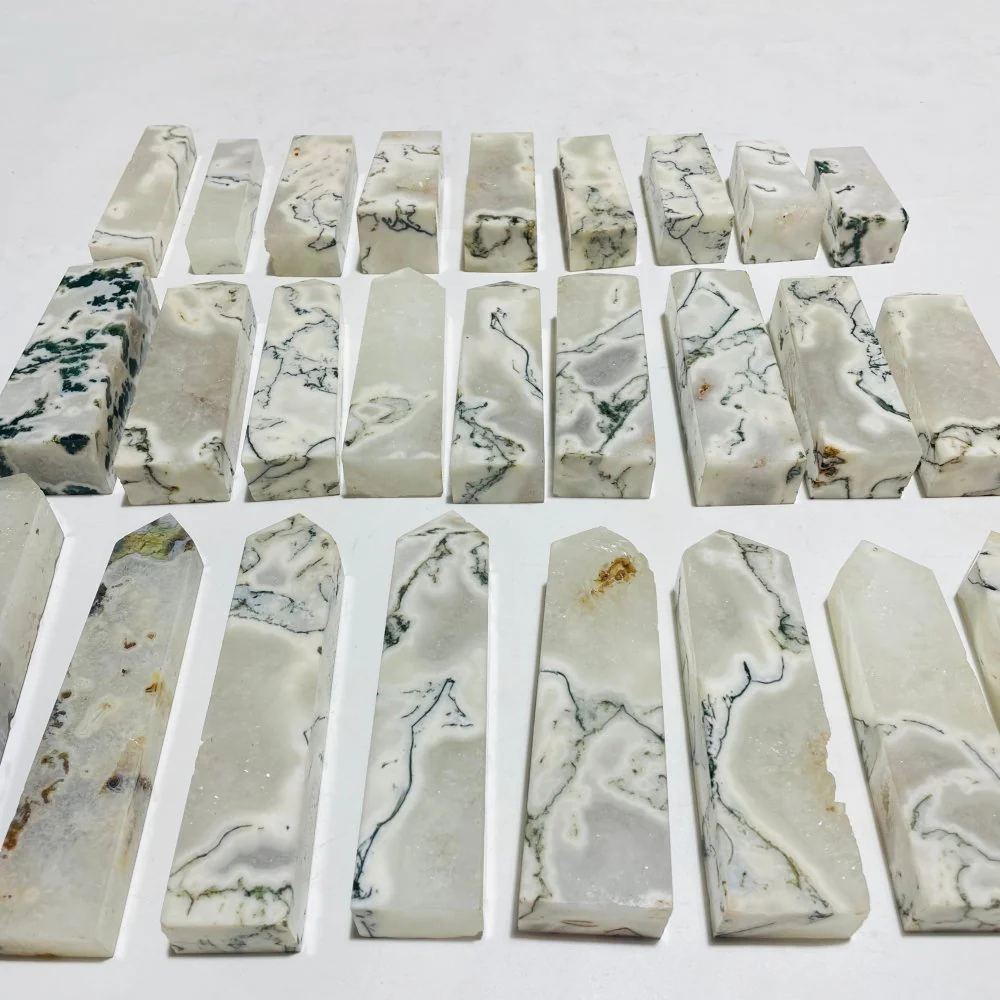 26 Pieces White Moss Agate Four-Sided Tower Points - Image 3