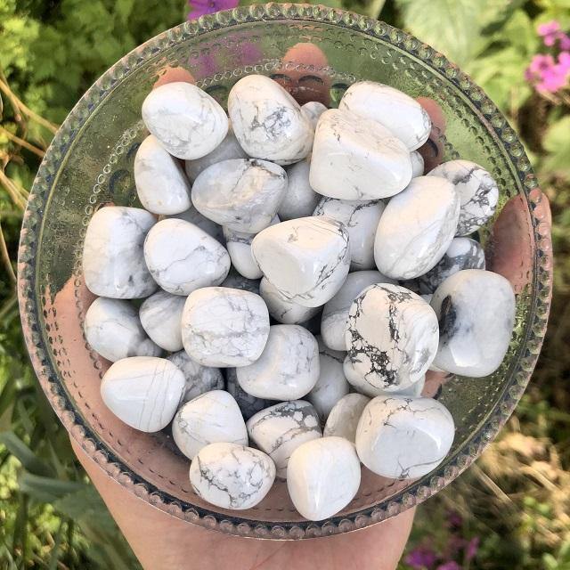 Howlite Tumbled 0.8-1.2in(2-3cm) Wholesale - Image 6