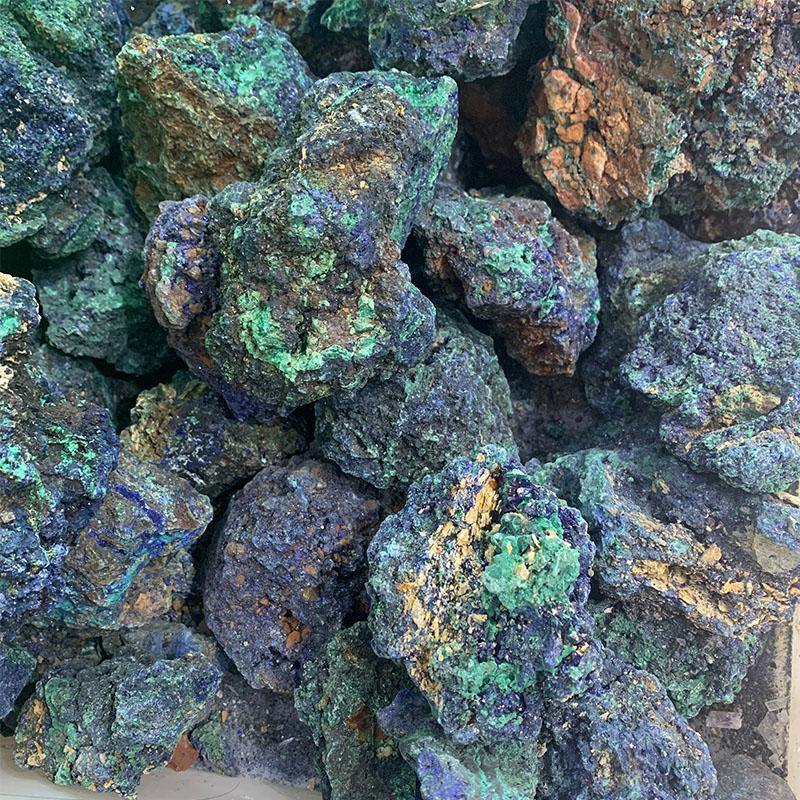 Rough Malachite Mineral Specimen - Image 4
