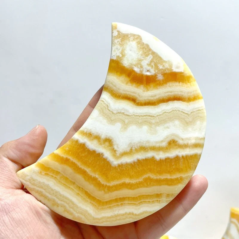 8 Pieces Beautiful Yellow Calcite Moon With Stand - Image 5
