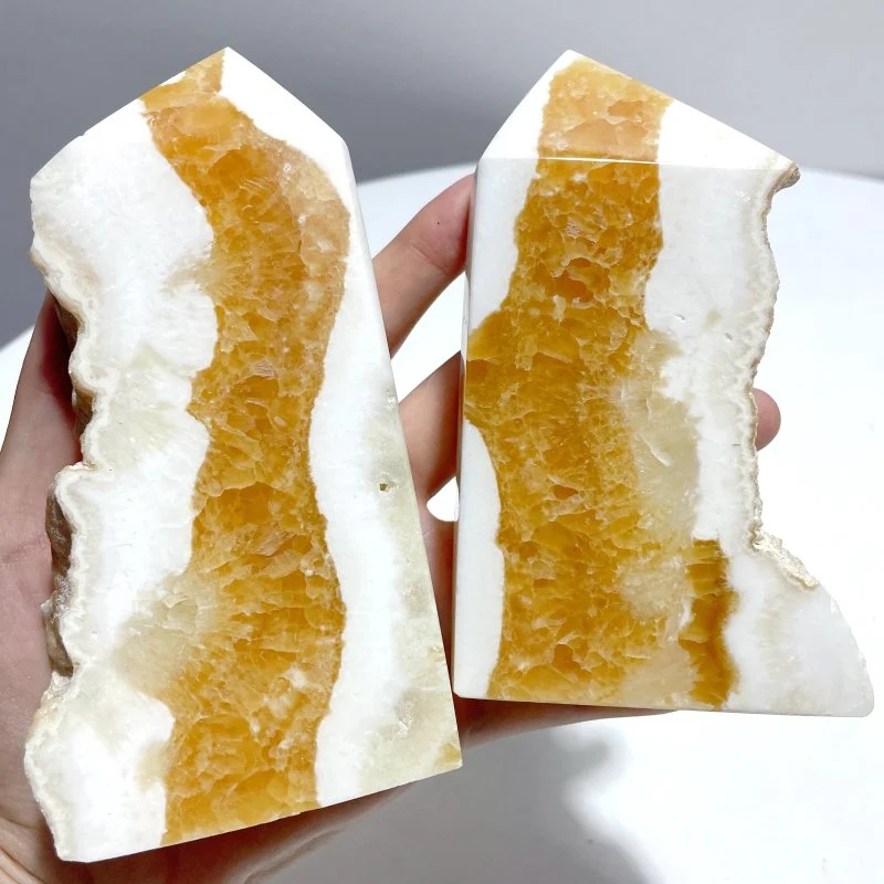 13 Pieces Large Yellow Calcite Tower Raw Side - Image 4
