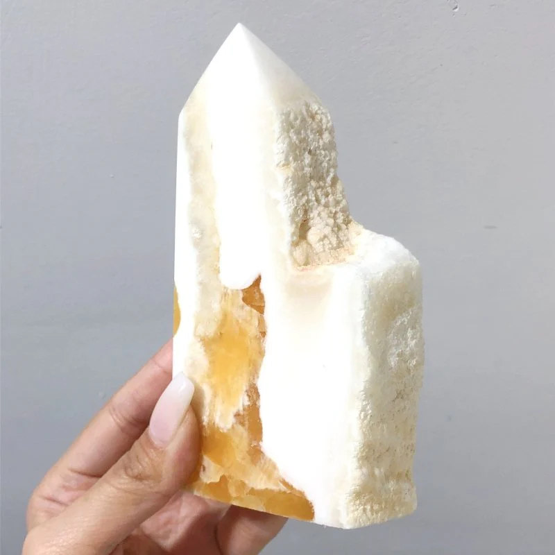 13 Pieces Large Yellow Calcite Tower Raw Side - Image 6